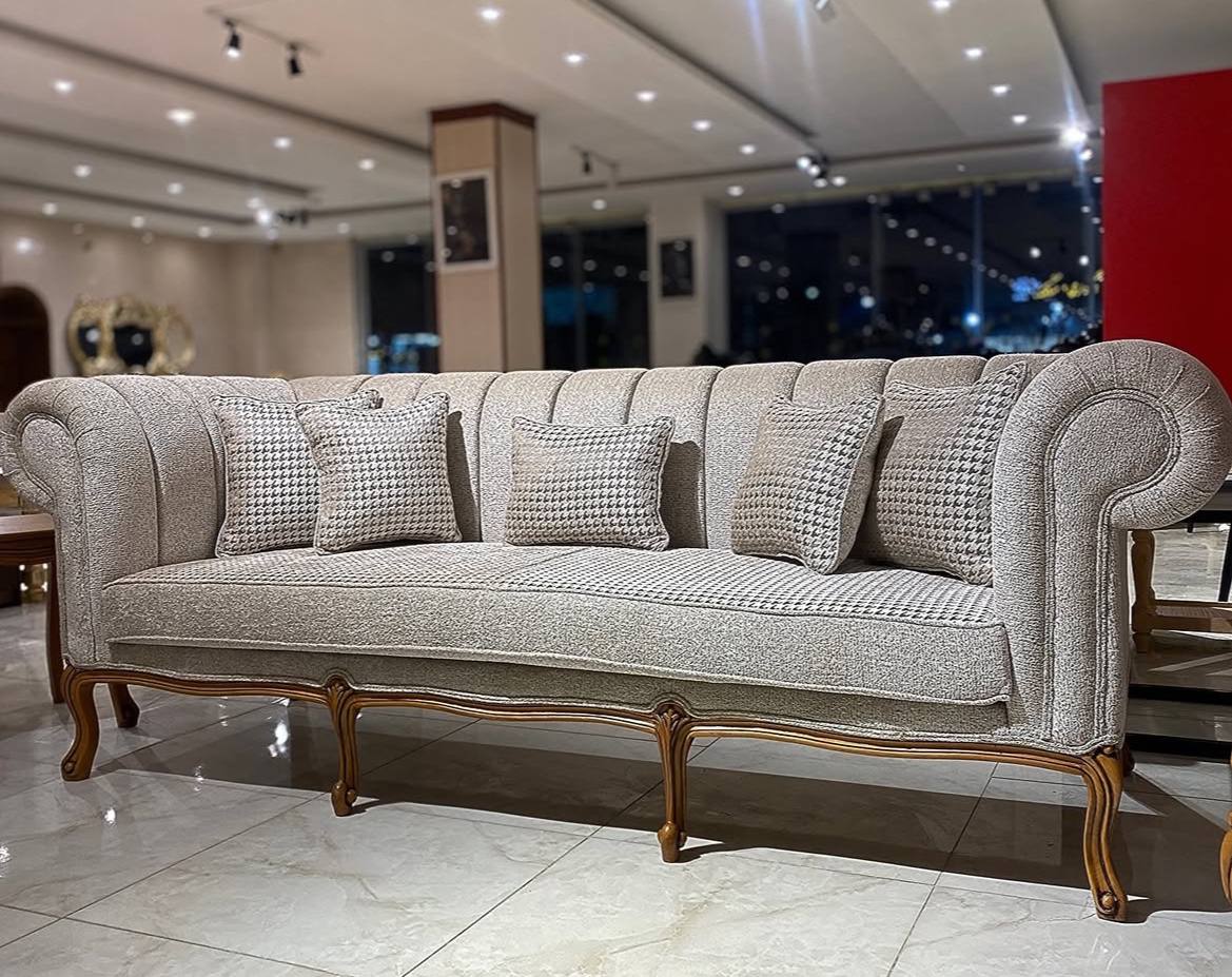 مبل کلاسیک فرانسوی