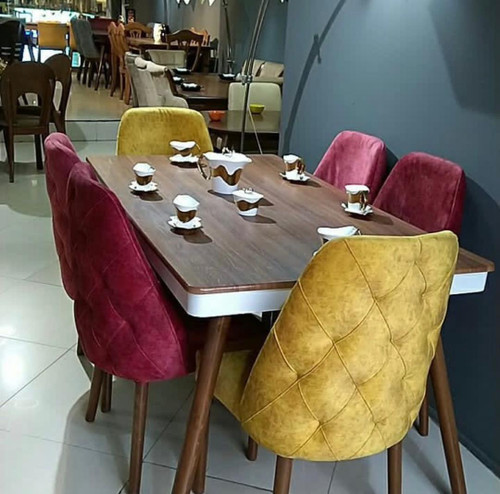 میزناهار خوری بوگاتی